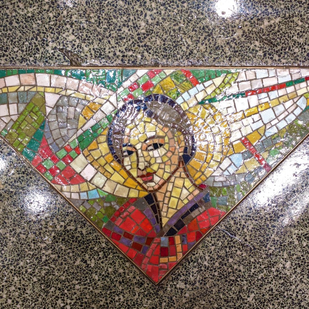 A mosaic picture of an angel in the form of a Vietnamese person